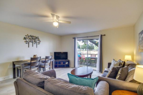 Airy Biloxi Condo with Patio Walk to Beach!